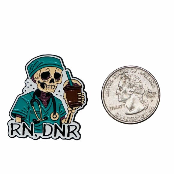 ✨RN DNR Enamel Pin Metal Skeleton Funny Brooch Halloween Healthcare Worker New✨ - Picture 5 of 5